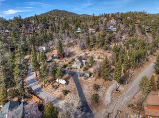 39676 Oak Glen Rd, Fawnskin, CA 92333