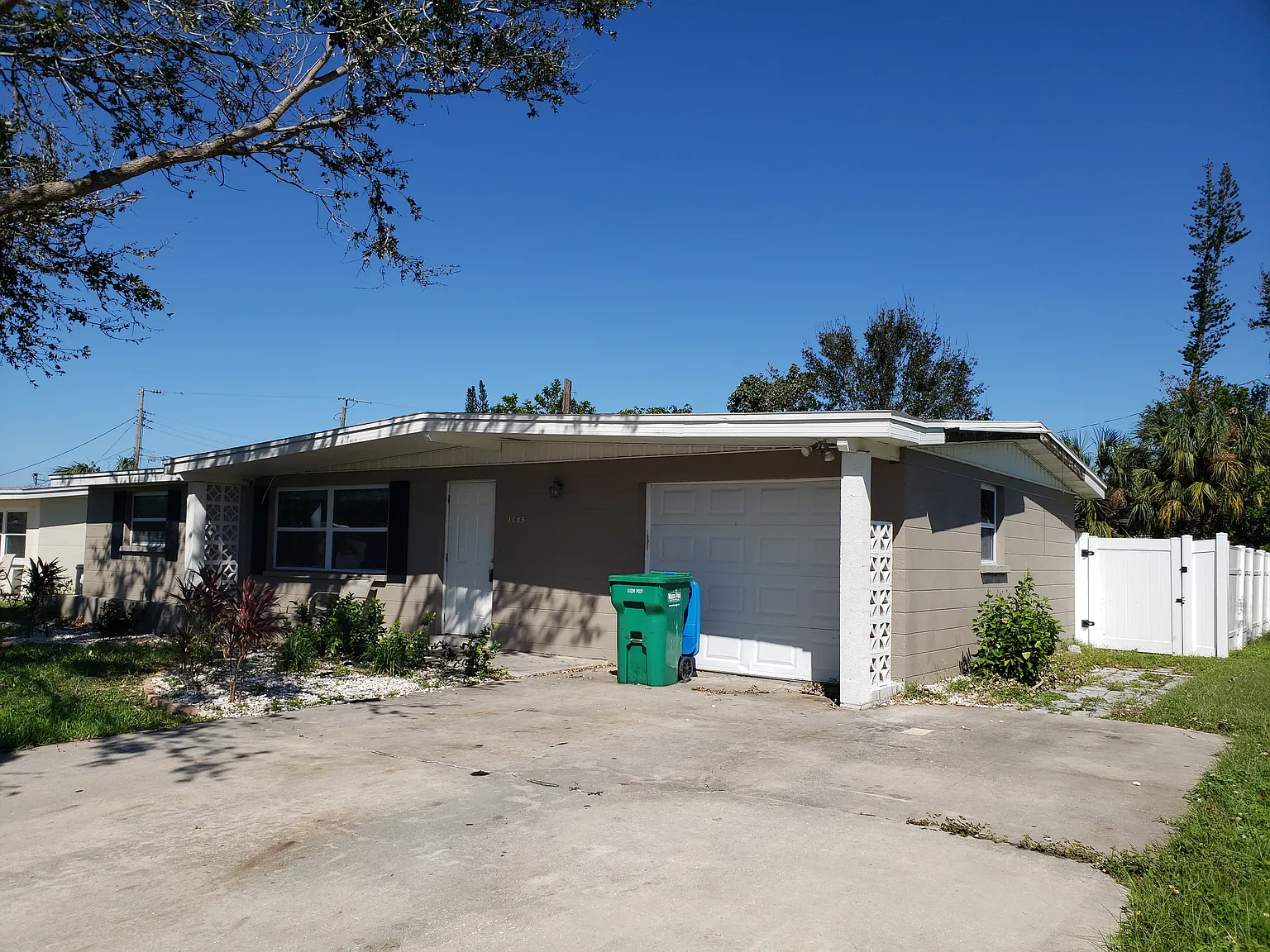 3 bed, 1484 sqft, $1,800 — Photo 3