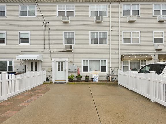 2nd image of 217 97th Bch