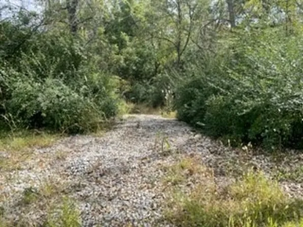 4217 Bluegrass Dr, Panora, IA 50216