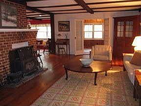 4th image of 69 Pine Ave #L-0037