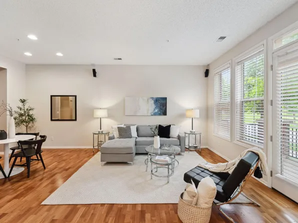 5900 Oxford St Unit 8, Saint Louis Park, MN 55416