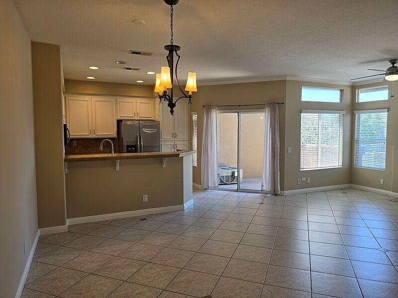 1st image of 28436 Yosemite Dr