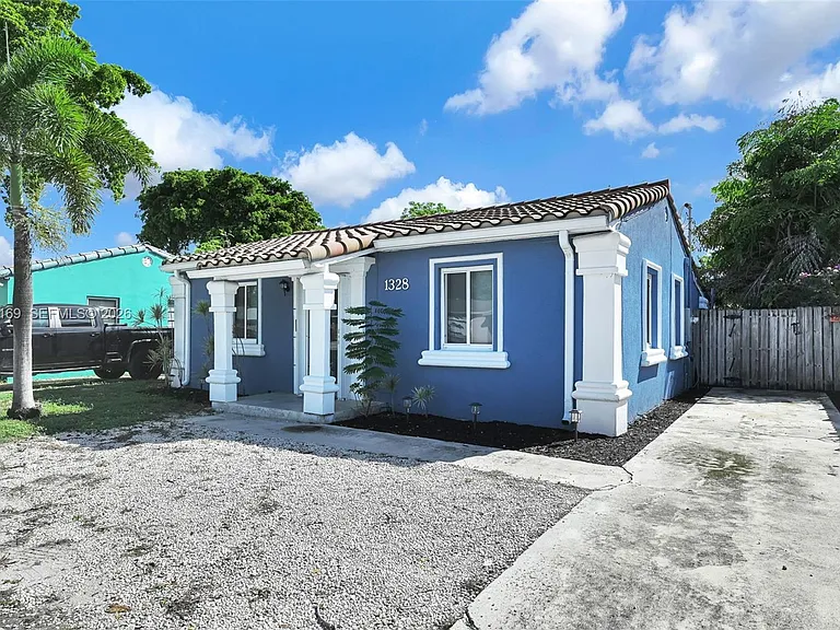 1328 N Andrews Ave — Photo 42
