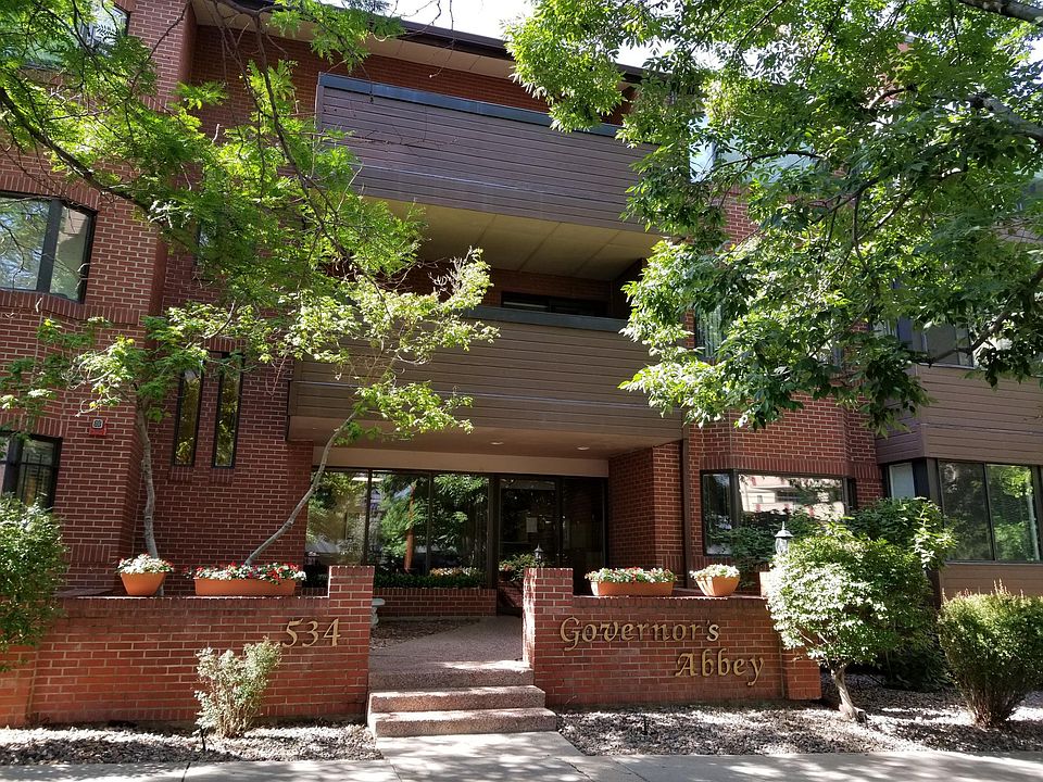Entrance at 534 E. 7th Ave.