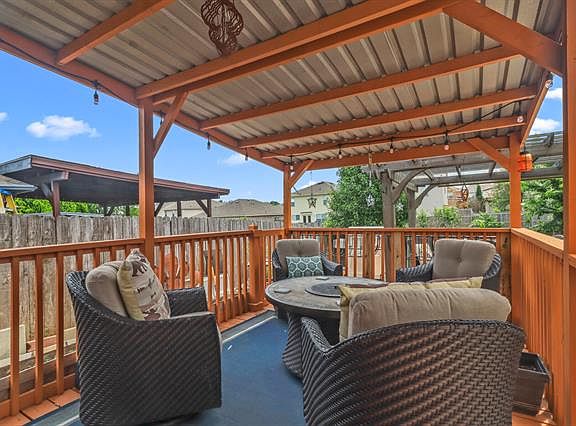 5th image of 10701 Holly Grove Dr