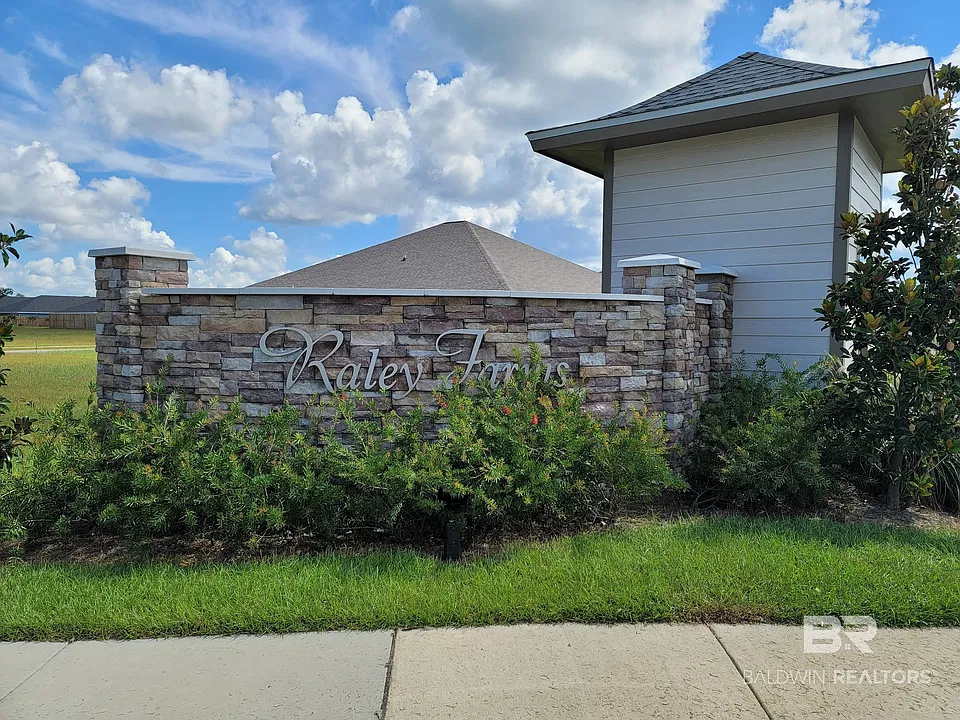 412 Parkerman Ave