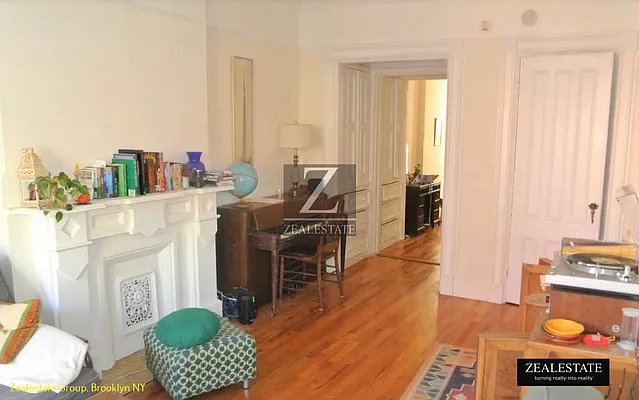 Rented by ZealEstate Group Inc | media 11