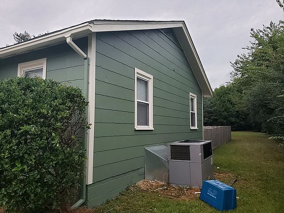 3rd image of 38 Juanita Dr