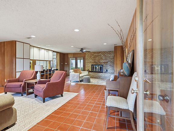 5th image of 3724 Coronado Ct