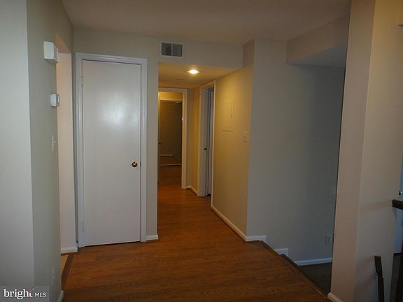 5th image of 2923 S Woodstock St APT F