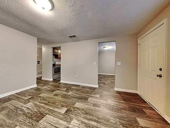 4th image of 6053 John F Kennedy Dr N