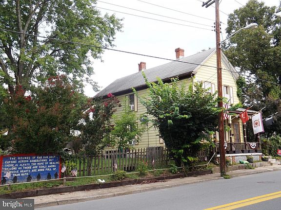 3rd image of 703 E Moler Ave