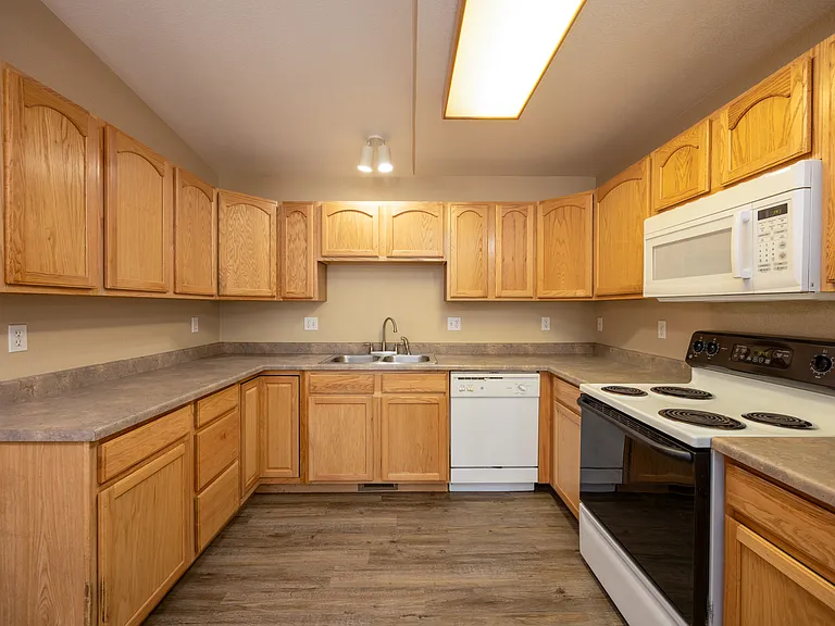 608 Bosque Vista Point — Photo 8