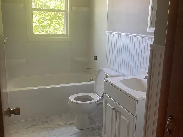1215 W Miller St #B — Photo 8