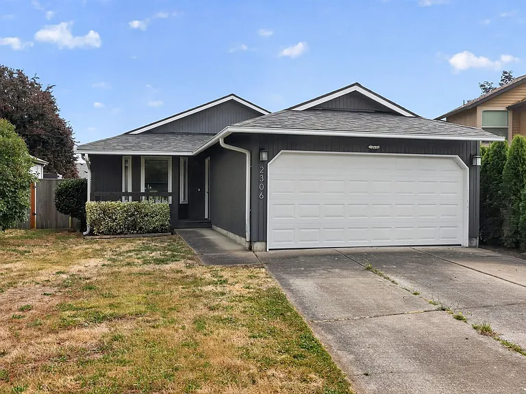 2306 SW Augusta Dr — Photo 1