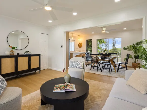 98-835 Kaonohi St #36, Aiea, HI 96701