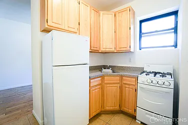 Rented by City Connections Realty