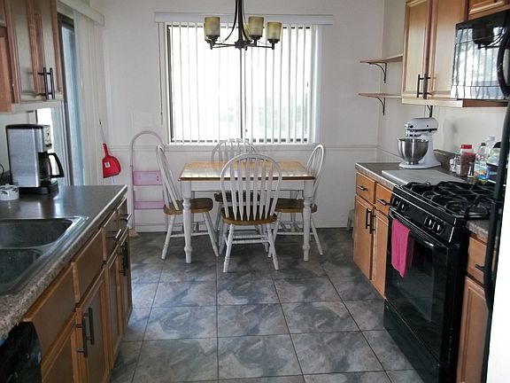 2nd image of 355 Lambert Dr Unit D1