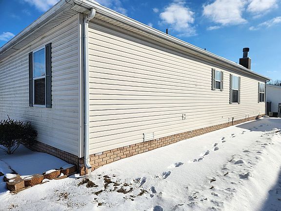2nd image of 19795 Wildwood Ln