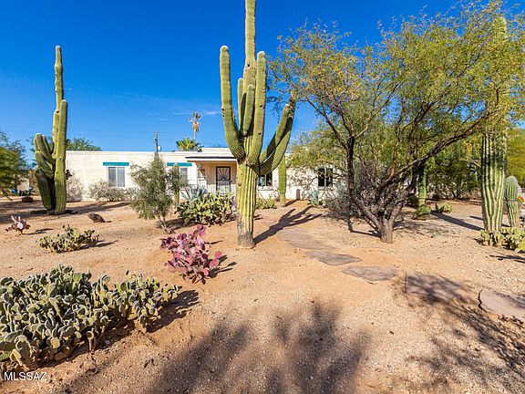 2nd image of 842 W San Martin Dr