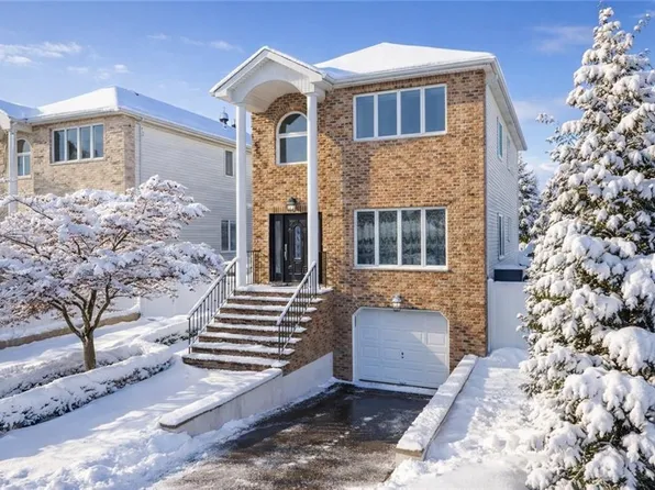 243 Carteret St, Staten Island, NY 10307