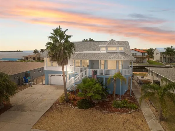 13521 Stacey Dr, Hudson, FL 34667