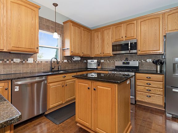4th image of 1463 Carlson Ct
