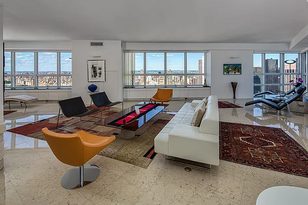 Sold by Macklowe Management Co. Inc | media 11