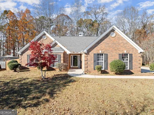 842 Crystal Meadow Dr, Winder, GA 30680