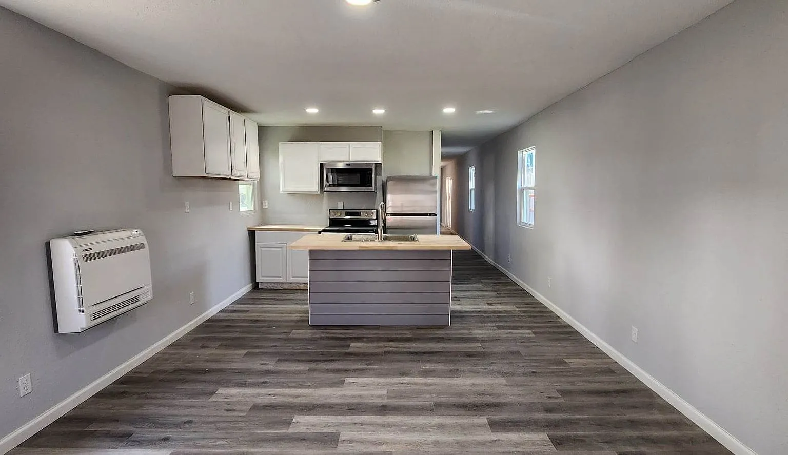Spacious unit for rent! — Photo 4