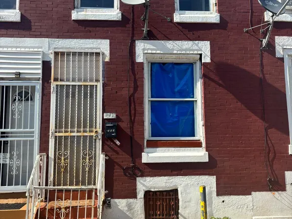 907 W Silver St, Philadelphia, PA 19133