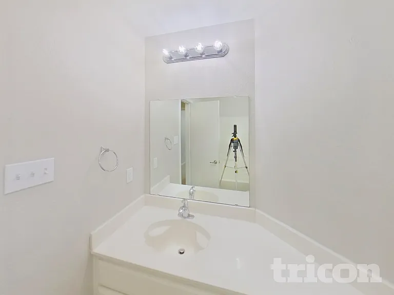 1145 Boxwood Dr — Photo 12
