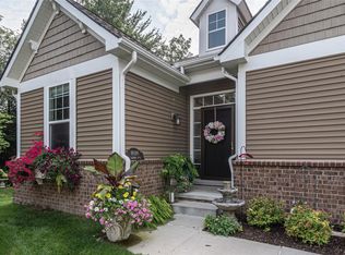 49189 Garden Ln, Canton, MI 48188