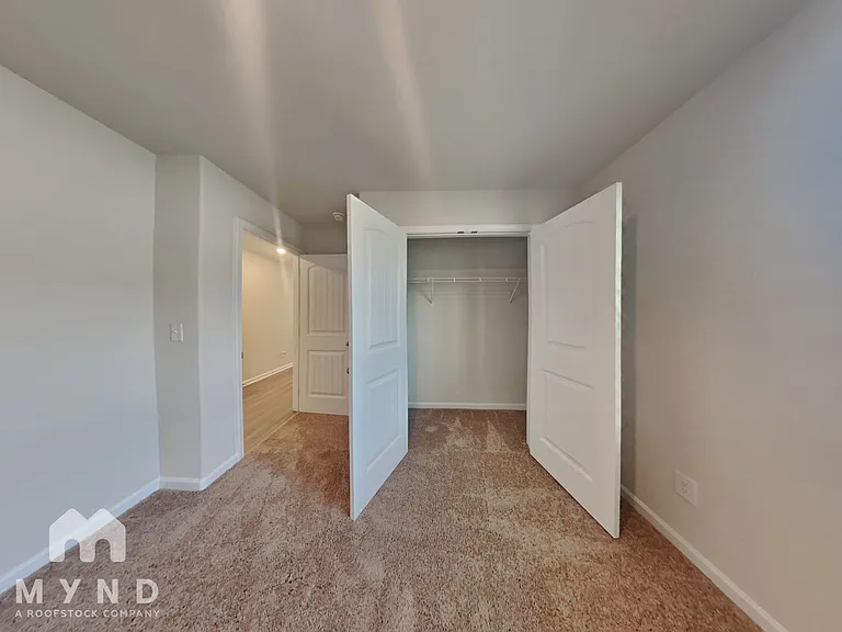 167 Royal Meadow Dr — Photo 16