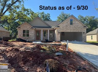 105 Champagne Dr, Perry, GA 31069