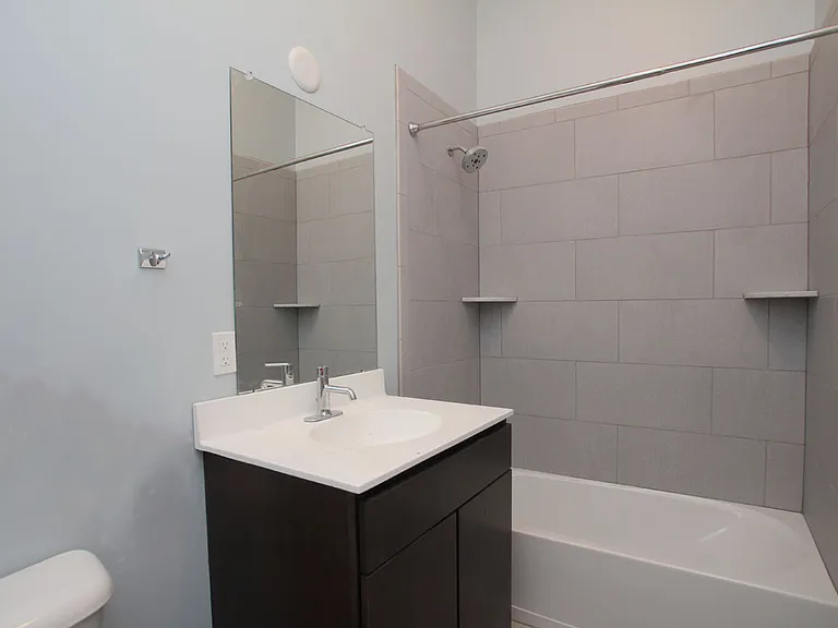 2701 W Girard Ave #4 — Photo 6
