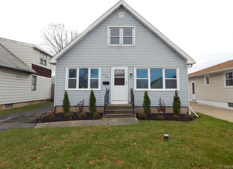 1st image of 137 Desmond Dr