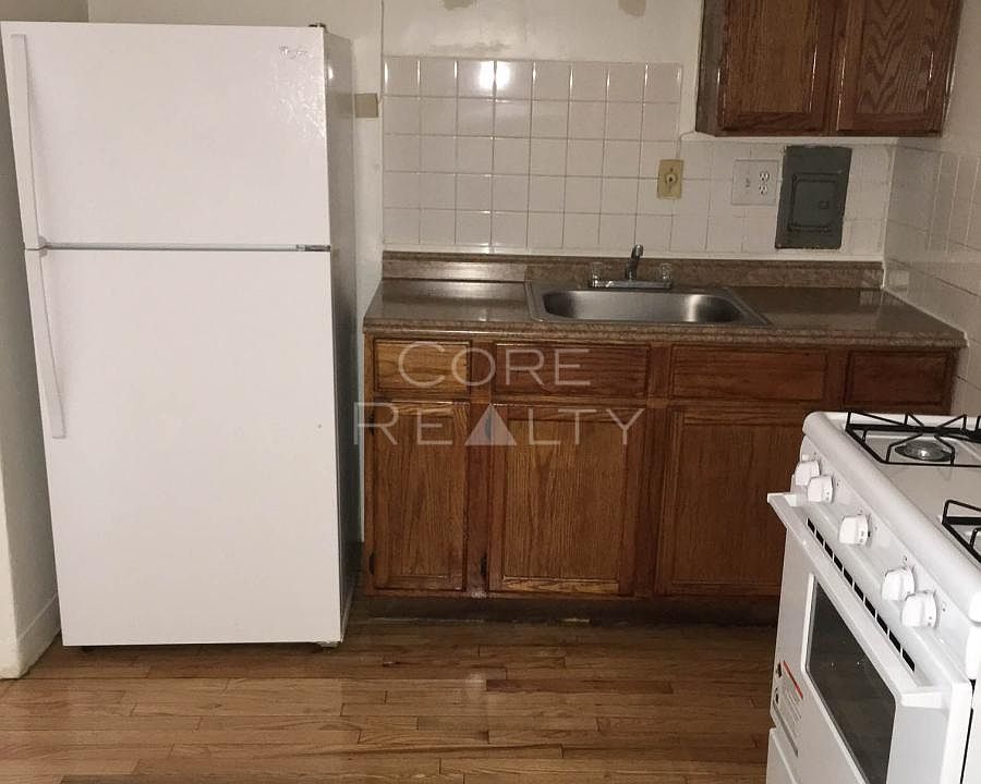 1st image of 1517 W Morse Ave #509