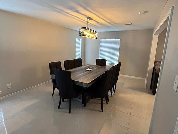 5th image of 2232 Acapulco Dr