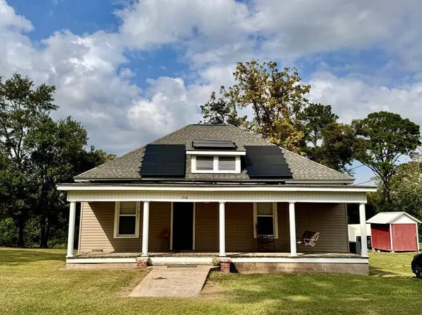 210 Castleberry St NW, Pelham, GA 31779