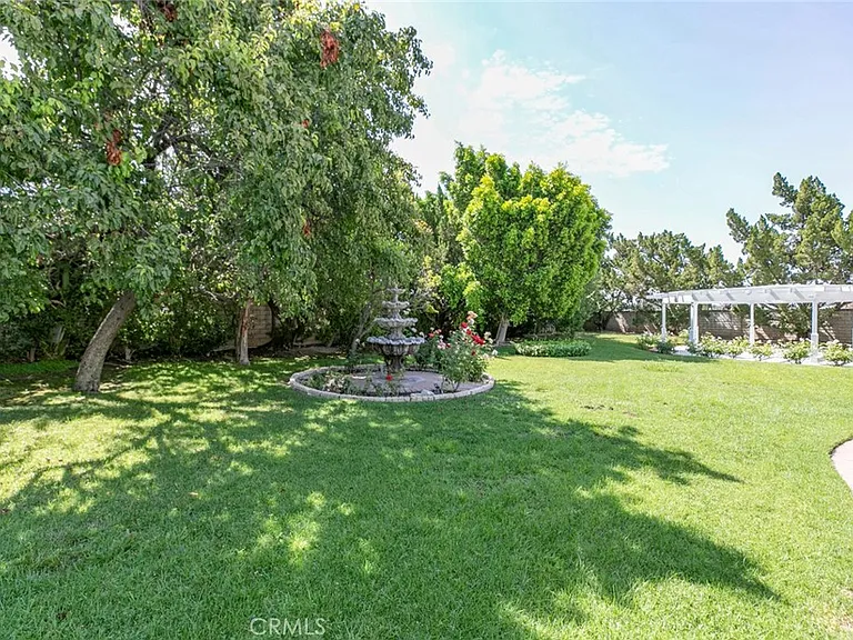 10928 Meseta Ave — Photo 23