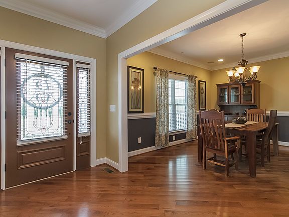 Open concept floor plan