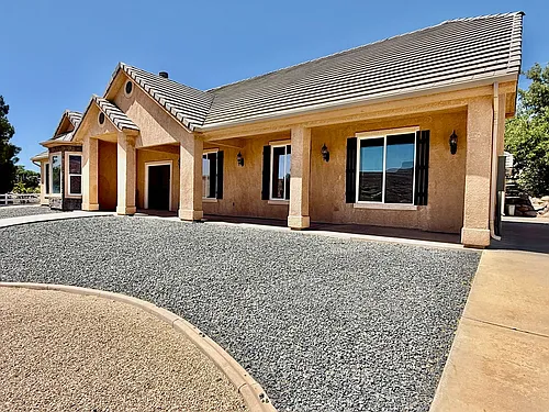 1425 S Staghorn St Photo 1