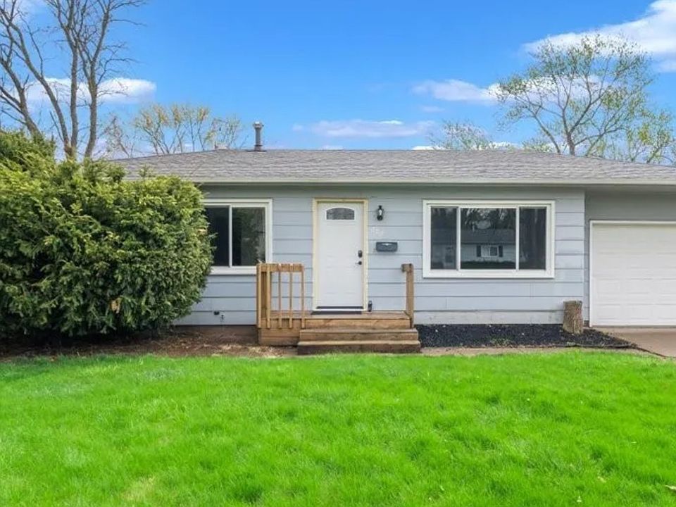 1st image of 2707 Cypress Dr