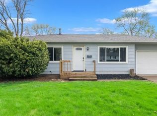 2707 Cypress Dr, Bettendorf, IA 52722