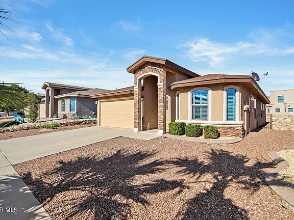 4th image of 526 Emerald Green Dr