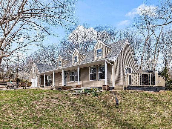 5th image of 2330 S Shores Dr