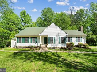 38685 Goose Creek Ln, Leesburg, VA 20175