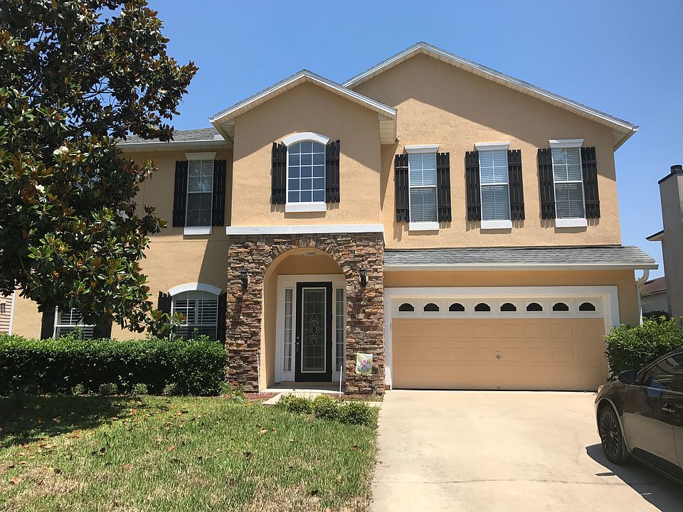 1st image of 2142 Thorn Hollow Ct